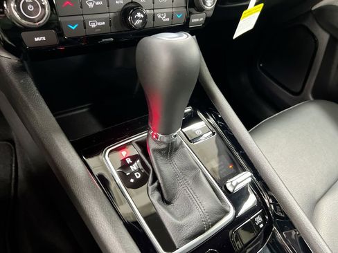 New 2026 Jeep Compass Limited image 16