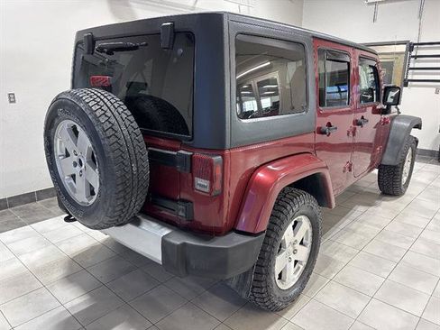 Used 2011 Jeep Wrangler Unlimited Sahara w/ Connectivity Group AWD/4WD image 4