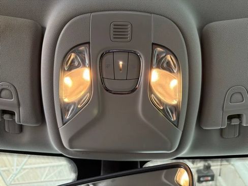 Used 2022 Jeep Compass Limited AWD/4WD image 21