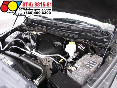 Used 2017 RAM 1500 ST w/ SXT Appearance Group AWD/4WD image 18
