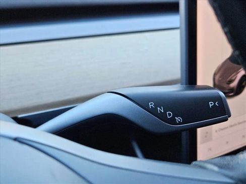 Used 2018 Tesla Model 3 Long Range image 12