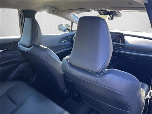 Used 2025 Toyota Prius XLE image 22