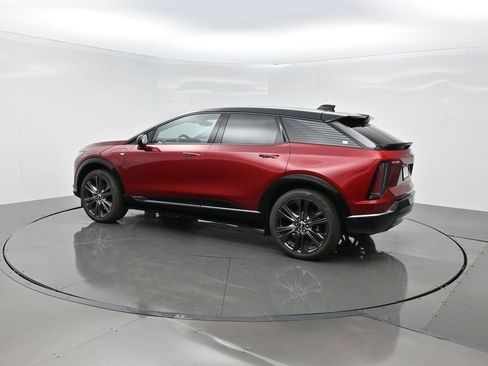 New 2027 Cadillac Optiq Premium Sport w/ LPO, Floor Liner Package AWD/4WD image 3
