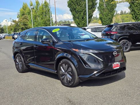 Used 2023 Nissan Ariya FWD image 7