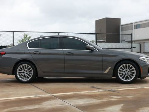 Used 2021 BMW 530i w/ Convenience Package image 16