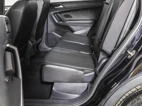 Used 2022 Volkswagen Tiguan SE R-Line image 36