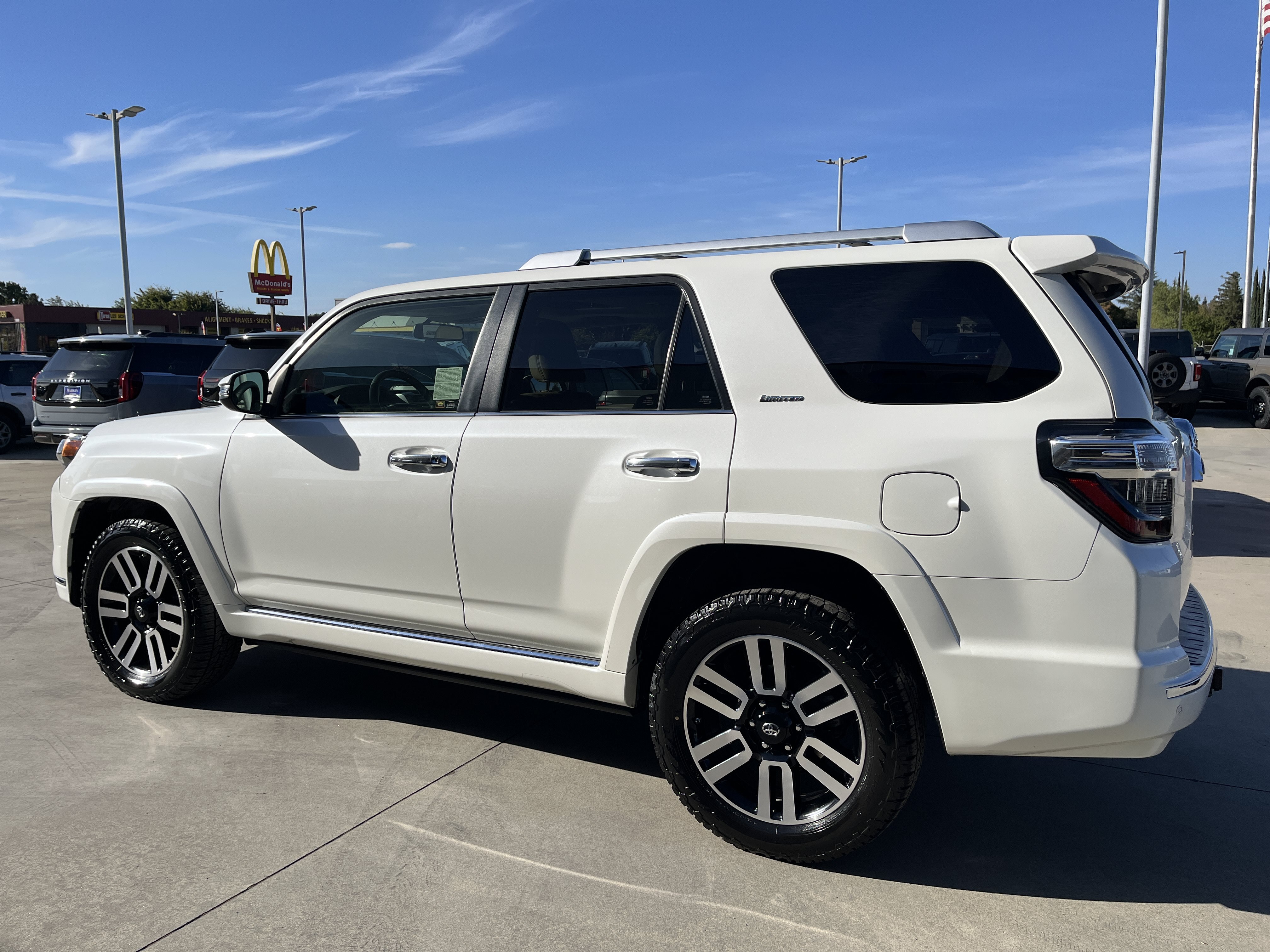Used 2019 Toyota 4Runner Limited AWD/4WD image 3