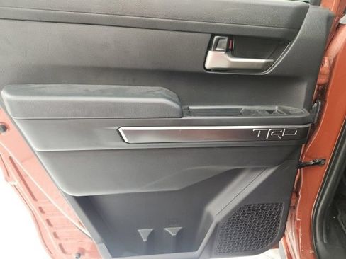 Used 2025 Toyota Tacoma TRD Sport AWD/4WD image 9