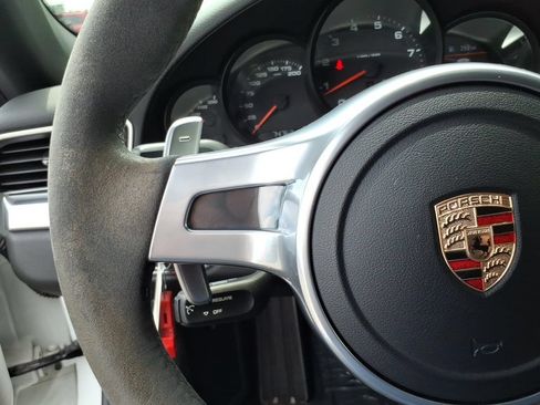 Used 2014 Porsche 911 Carrera RWD image 15