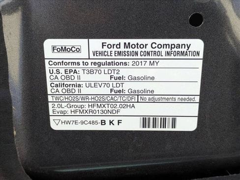 Used 2017 Ford Escape Titanium AWD/4WD image 21