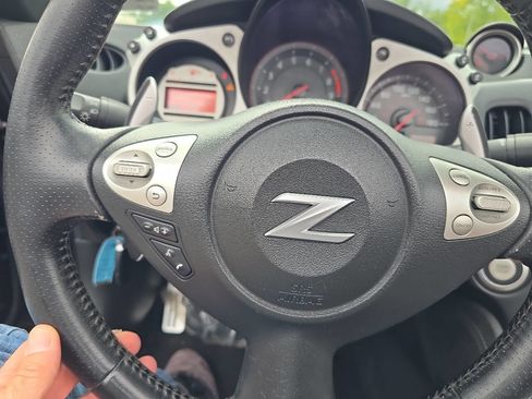 Used 2010 Nissan 370Z Touring w/ Sport Pkg RWD image 32