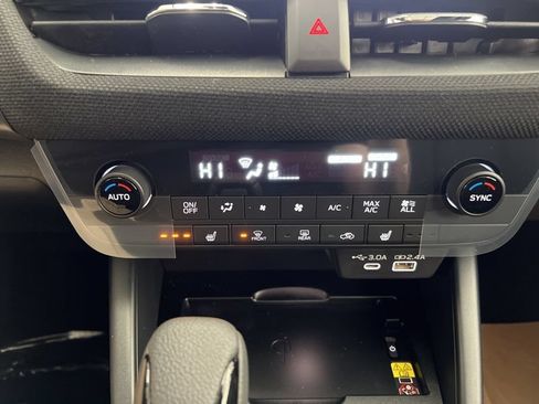 New 2026 Subaru Outback Limited AWD/4WD image 40