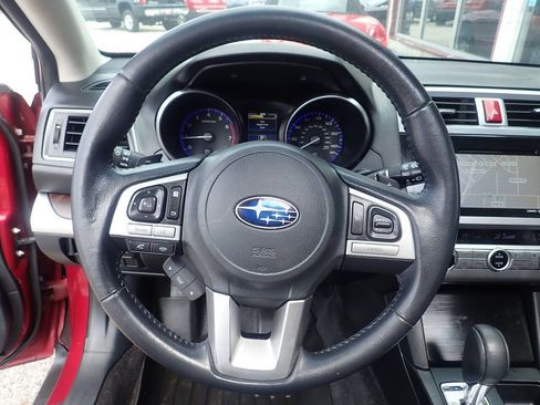 Used 2015 Subaru Outback 2.5i Limited AWD/4WD image 8
