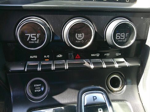 Used 2020 Jaguar F-TYPE Convertible image 32