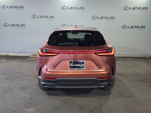 New 2026 Lexus NX 350h FWD image 9