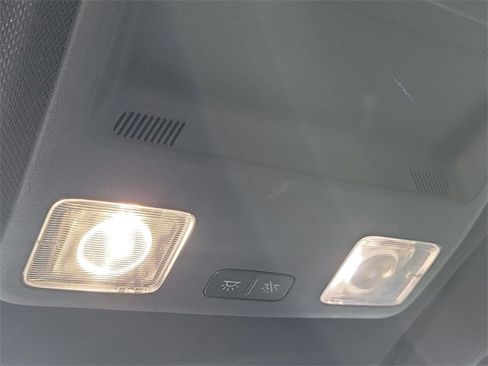 Used 2025 Ford Mustang Premium image 18