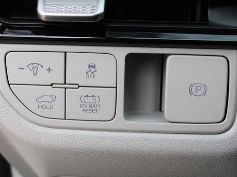 New 2026 Kia Sportage AWD Hybrid image 25