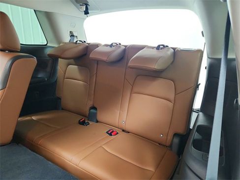 Used 2024 Nissan Pathfinder Platinum w/ Cargo Package image 36