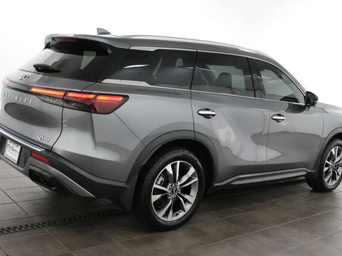 Used 2023 INFINITI QX60 Luxe w/ Cargo Package FWD image 5