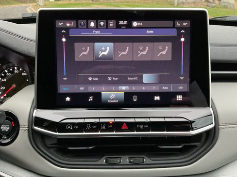 New 2026 Jeep Compass Limited image 23