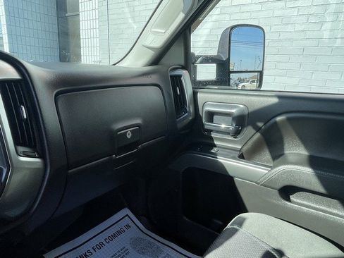 Used 2015 Chevrolet Silverado 2500 LT w/ LT Convenience Package image 22