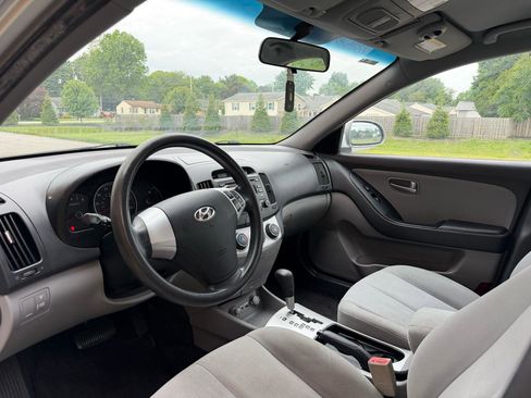 Used 2009 Hyundai Elantra GLS FWD image 25