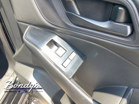 Used 2024 Nissan Rogue S AWD/4WD image 20