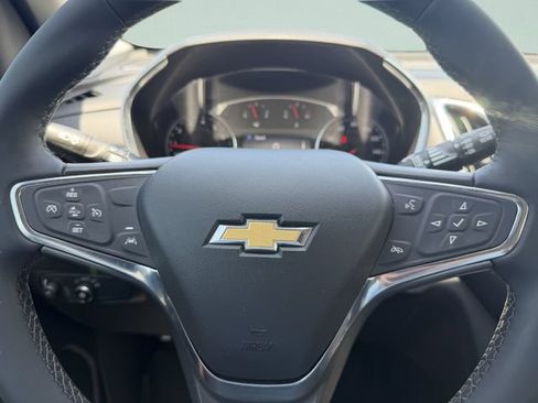 Used 2023 Chevrolet Equinox LT FWD image 35