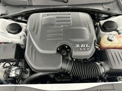 Used 2023 Chrysler 300 Touring L w/ Popular Equipment Group RWD image 31