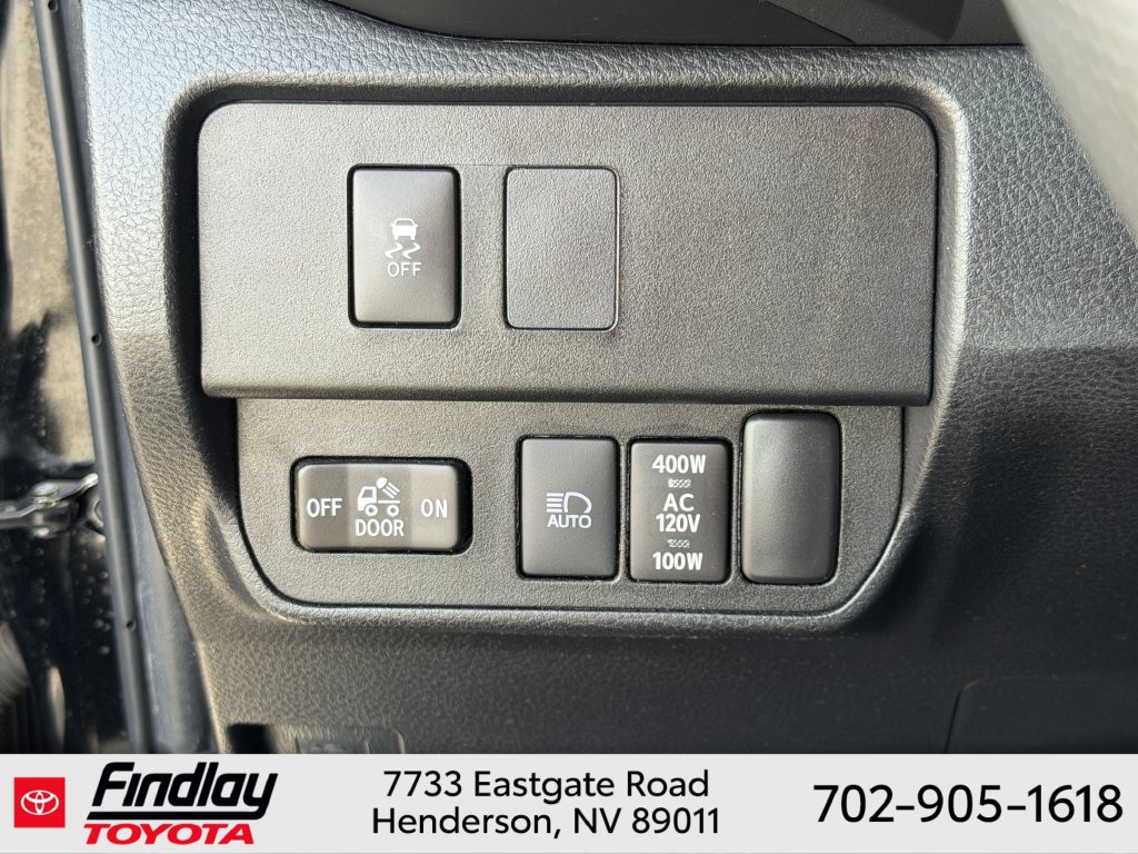 Certified 2023 Toyota Tacoma TRD Off-Road AWD/4WD image 21