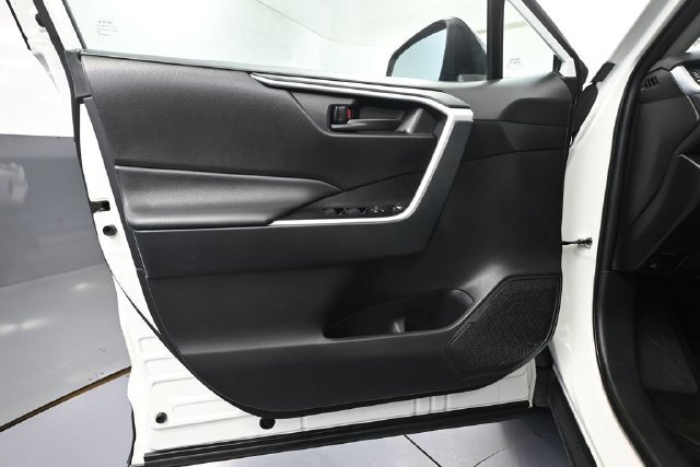Used 2025 Toyota RAV4 LE FWD image 14