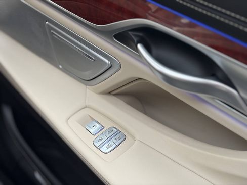 Used 2019 BMW ALPINA B7 xDrive AWD/4WD image 26