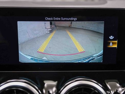 Used 2023 Mercedes-Benz GLA 250 image 26