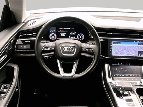 Used 2023 Audi Q8 Premium Plus w/ Premium Plus Package AWD/4WD image 5