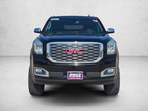 Used 2019 GMC Yukon XL Denali w/ Denali Ultimate Package AWD/4WD image 2