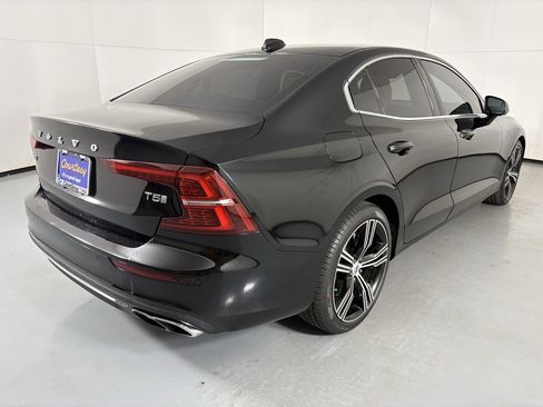 Used 2020 Volvo S60 T5 Inscription image 8
