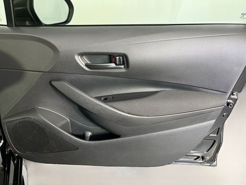 Used 2025 Toyota Corolla LE FWD image 34