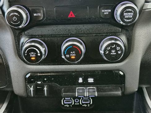 Used 2021 RAM 1500 Big Horn AWD/4WD image 18