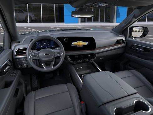 New 2026 Chevrolet Suburban Z71 w/ Comfort Package AWD/4WD image 15