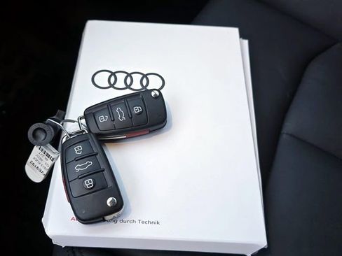 Used 2023 Audi Q3 2.0T Premium Plus w/ Premium Plus Package image 16