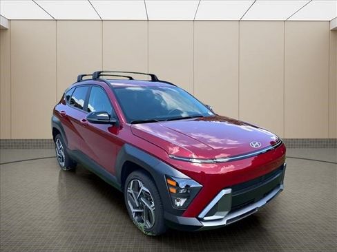 Certified 2026 Hyundai Kona SEL Premium AWD/4WD image 9