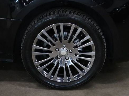 Used 2018 Mercedes-Benz Metris Passenger image 35