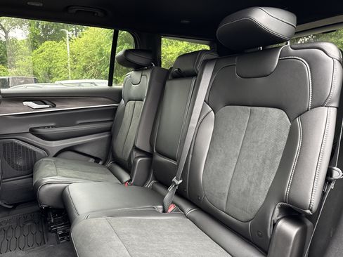 New 2026 Jeep Grand Cherokee L 4WD image 31