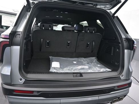 New 2026 Chevrolet Traverse LT w/ Enhanced Driving Package image 8