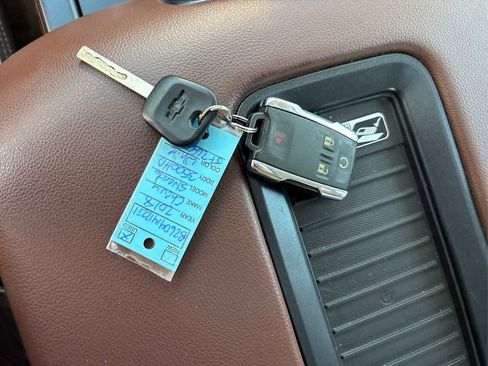 Used 2018 Chevrolet Silverado 3500 High Country image 40