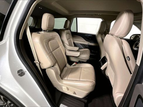 Used 2021 Lincoln Aviator Reserve w/ Equipment Group 201A image 27