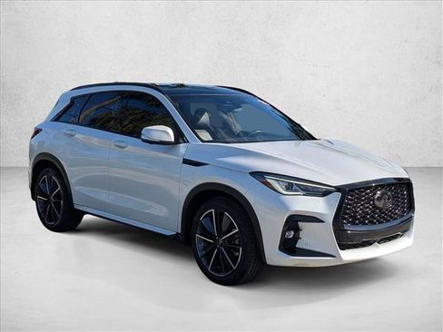 Used 2023 INFINITI QX50 Sport FWD image 3
