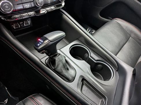 Used 2024 Dodge Durango GT AWD/4WD image 13