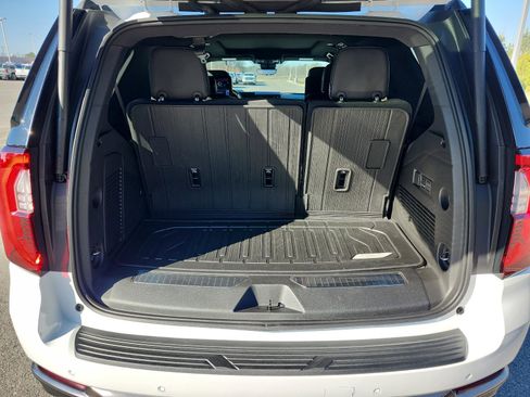 Certified 2025 GMC Yukon AT4 Ultimate w/ LPO, Floor Liner Package image 12