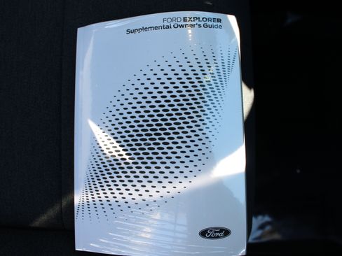 Used 2025 Ford Explorer Active image 23